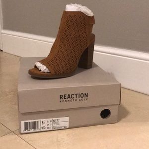 BNIB Open toe booties